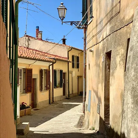 Casa vacanze Dream House, 80m2, Fresco Painting On The Vault